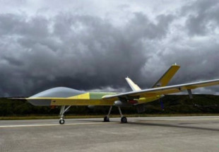 China produce lluvia con un avión en la cabecera de sus grandes ríos