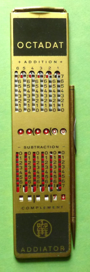 Calculadora mecánica "Octadat" de base 8 para programadores informáticos [ING]