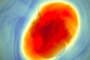El agujero de la capa de ozono sigue cerrándose. Es un triunfo... que no sirve de nada frente al cambio climático