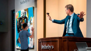 Sotheby’s subasta la obra “Composición 5 con activista de 23 años pegado al marco” por dos millones de dólares