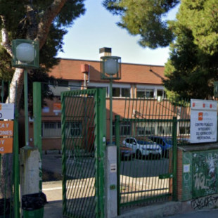 Golpean con una cizalla al conserje de un instituto de Zaragoza que los pilló dentro robando patinetes