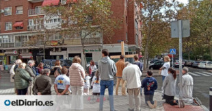 La ley que castiga el acoso antiabortista desdibuja una campaña ultracatólica: rezos a 90 metros de una clínica