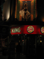 Podrían sancionar a Burger King por no incluir el catalán en sus pantallas
