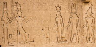 Por qué el descubrimiento de la tumba de Cleopatra reescribiría la historia (ENG)