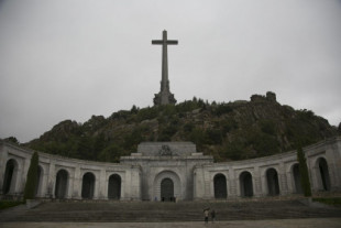 Ayuso se abre a blindar el Valle de los Caídos frente a la Ley de Memoria Democrática, como reclama Vox