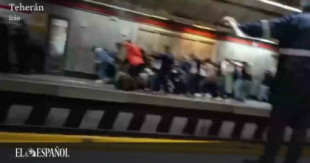 La policía iraní abre fuego en el metro de Teherán y golpea a mujeres sin velo