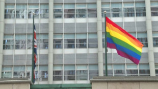 Rusia aprueba otra ley que prohíbe promover lo que considera "propaganda gay" y equipara la homosexualidad a la pedofilia
