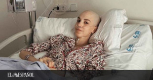 El miserable tuit de los Católicos a Elena Huelva, 'influencer' con cáncer: "Sois escoria sectaria"