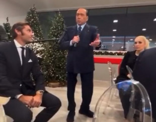 Berlusconi promete un "autobús de prostitutas" a los jugadores del Monza como "estímulo extra" para vencer al Milan y la Juventus
