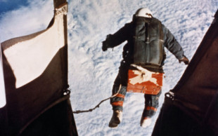 Muere Joe Kittinger, primer hombre en saltar desde la estratosfera
