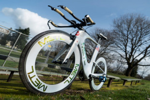 Se acabaron los pinchazos: La NASA ha creado una rueda indestructible para bicicletas, y la puedes comprar por 140 euros
