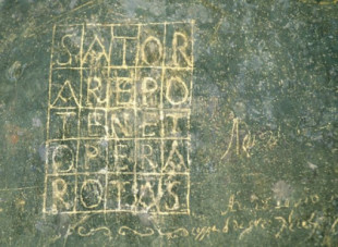 Qué es el enigmático cuadrado de Sator, un rompecabezas sin resolver desde hace 150 años