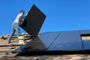China va en serio con las renovables, así que está poniendo paneles solares en literalmente todos los tejados