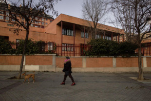 Condenan a la Comunidad de Madrid a indemnizar con 49.900 € a un profesor por no actuar ante el "acoso" de una madre