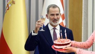 Felipe VI celebra sus 55 años trabajando un lunes como si fuera domingo