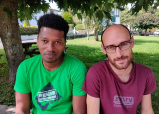 La inusual amistad de un vasco y un guineano y su extraordinario relato sobre un viaje que nunca debió ocurrir