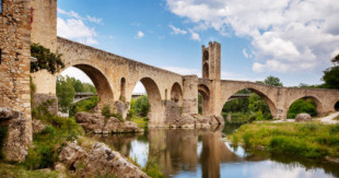 Ocho de los puentes medievales más bellos de España