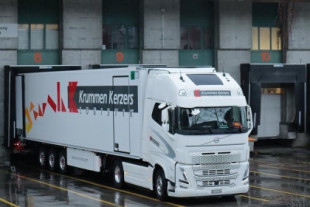 Este camión eléctrico ha ido de Valencia a Zurich cargado con 20 toneladas de naranjas en un viaje de 3.000 km