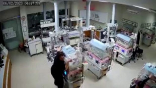 Así protegieron las enfermeras de un hospital de Turquía a los recién nacidos durante el terremoto