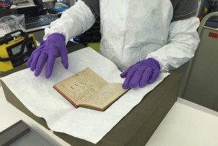Los cuadernos de Curie siguen custodiados entre capas de plomo 90 años después de su muerte