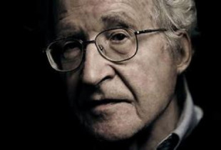 Noam Chomsky: ‘Estamos en el camino hacia una forma de neofascismo’