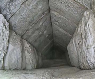 Anuncian el descubrimiento de un túnel desconocido hasta ahora, de 9 metros, en la pirámide de Keops
