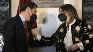 Denuncian ante la Agencia Tributaria y la Policía a la alcaldesa de Ronda (PP) por recibir presuntamente miles de euros en dinero negro de comisiones