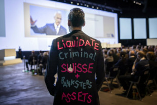 Los accionistas de Credit Suisse rechazan abonar el salario de 34 millones a la cúpula de la entidad
