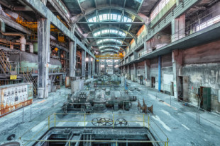 Central eléctrica abandonada en Italia (fotografías de Francis Meslet)