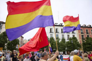 "A por la III República": asociaciones republicanas organizan actos por toda España para el 14 de abril