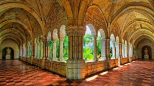 El edificio más antiguo de Estados Unidos es un claustro expoliado de un pueblo de Segovia