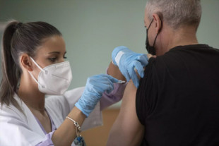 Una veintena de alcaldes que se saltaron la cola de vacunación en pandemia vuelven a presentarse a las elecciones del 28M