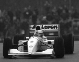 Ayrton Senna y Érik Comas, una relación marcada por dos accidentes