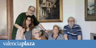 Camaradería en la tercera edad: cuatro ancianos obligados a compartir piso con 70 años por las bajas pensiones