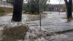 Madrid tarda en colapsar por la lluvia media hora: hasta cuatro autovías y varias líneas de metro afectadas