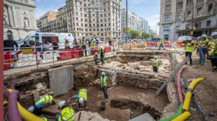 Siete tumbas romanas y dos visigóticas salen a la luz en las obras de la Via Laietana de Barcelona
