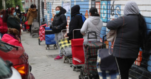 España, el cuarto país de la UE con más pobreza, solo superada por Rumania, Bulgaria y Grecia: el 26% de la población está en riesgo de exclusión social