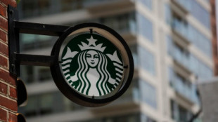 Starbucks deberá pagar US$ 25,6 millones a una empleada que dice que la despidieron por ser blanca