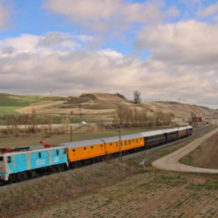 El histórico Tren Azul se pone de moda y llega a los 3.000 viajeros