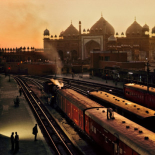 Steve McCurry sobre los ferrocarriles indios