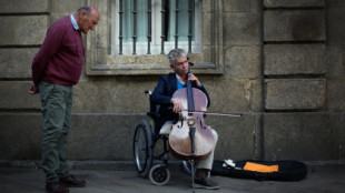 Fallece Vladimir Litvikh, el violonchelista de la Sinfónica que tocaba en la calle Real de A Coruña