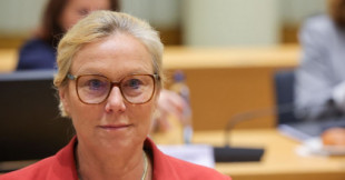 El odio vence a Sigrid Kaag: la viceprimera ministra holandesa deja la política tras una feroz campaña ultra