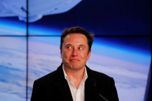 Elon Musk está usando su jet privado para vuelos de 13 minutos