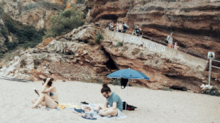 Catalunya se queda sin playas nudistas: "Cada vez viene más gente con bañador y haciendo fotos"