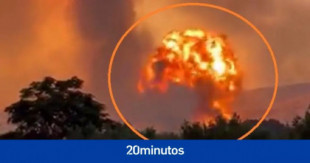 Espectaculares imágenes de la explosión de un depósito de misiles de la Fuerza Aérea griega arrasado por un incendio forestal