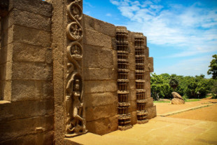 Los impresionantes cinco carros tallados en una sola roca, los Pancha Rathas en Mahabalipuram, India [ENG]