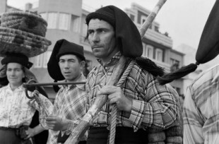 Estas fotos idílicas muestran la desaparecida cultura pesquera de Portugal, años 50 [ENG]