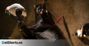 Mantillas, "viva España" y olor a puro: una horrenda noche de toros en Palma a la espera de los menores