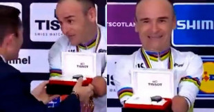 Un ciclista paralímpico sin manos recibió un reloj pulsera de premio en el Mundial de Glasgow: su ingeniosa reacción