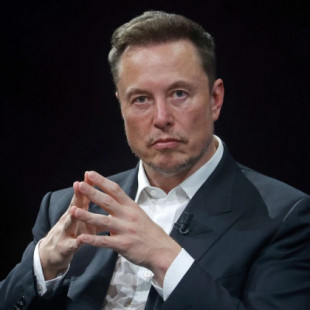 Musk estaba montando xAI mientras pedía que se detuviese el desarrollo de IA